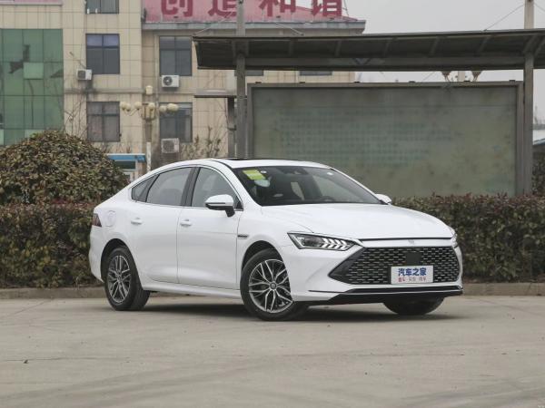 Closed Body Type BYD Qin Plus DMI Car Hybrid Electric Sedan Car for 5-Seat