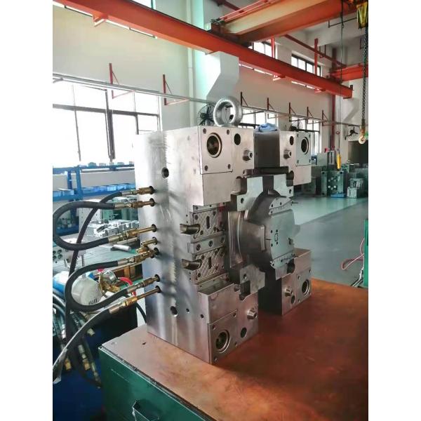 LKM Synventive Hot Runner PP Plastic Injection Moulding