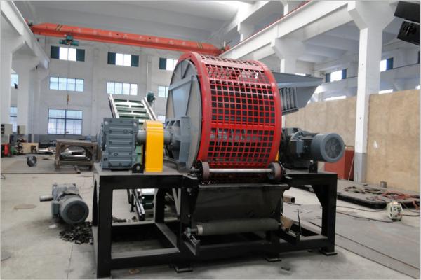 ZPS-1300 Truck Tire Shredder With Conveyors 50mm Outlet Size 5ton Per Hour Tire