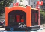 Commercial indoor kids pirate bounce house with pillars inside made in China