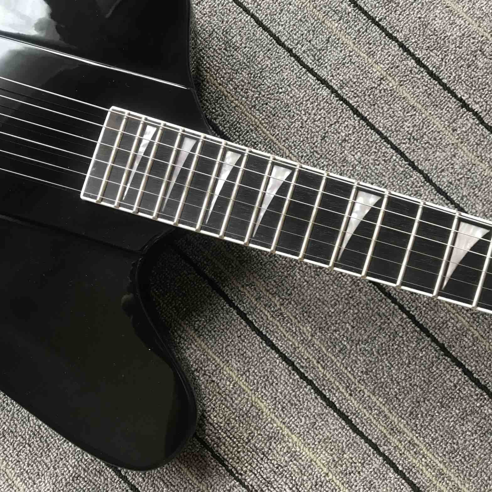 Custom Jackson Electric Guitar in Black