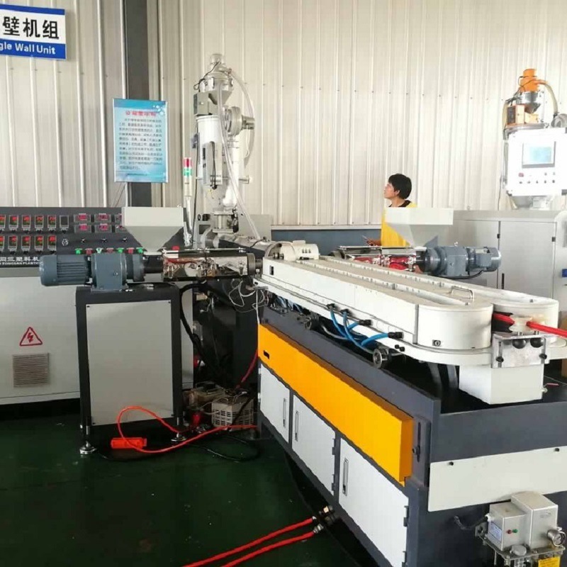 High Yield of PE PVC Single Wall Corrugated Pipe Line