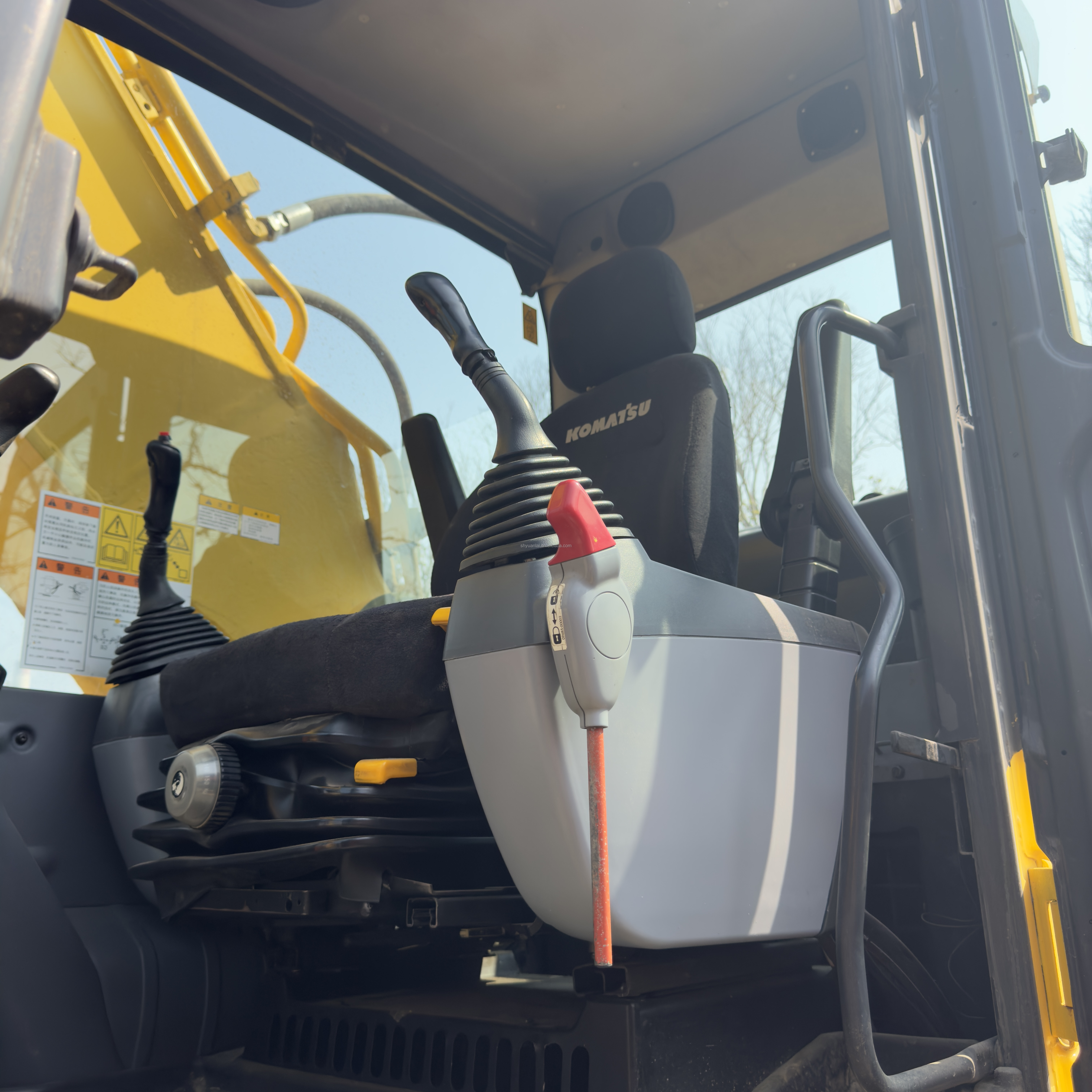 Used Komatsu Excavator PC400 Fuel-Saving and Working Systems 40 Ton 0-2000 Working Hours