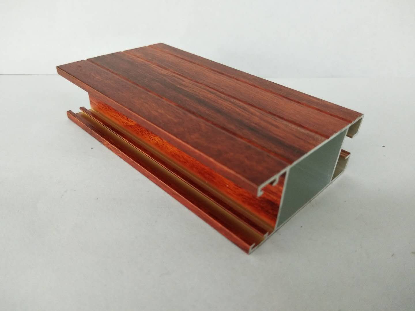 Wooden Grain Aluminum Window Profiles Strong Three Dimensional Effect