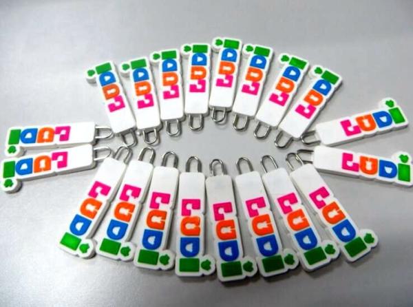 Double Sided Embossed Logo 2D/3D Soft PVC Zipper Pullers Zipper Head For Factory