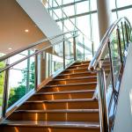 Rust-Proof Stainless Steel Handrails with Round Plate Cover for Glass Balustrade