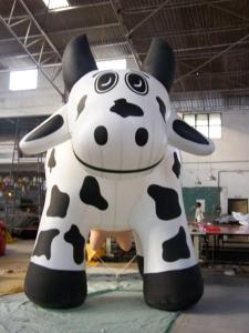 Wholesale giant custom helium cow balloon from china suppliers