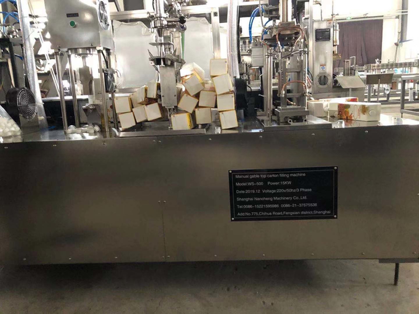 23KW Overall Power Fresh Juice Beverage Aseptic Gable Top Carton Filling Machine