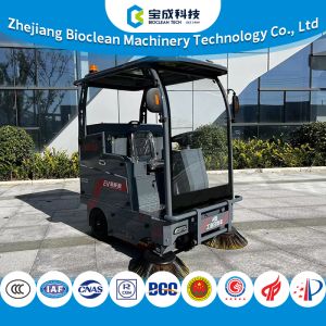 China Commercial Floor Sweeper Lightweight Maneuverable For Indoor / Outdoor Use on sale