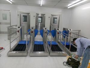 Wholesale Single Lane Footwear Sole Cleaning Machine , Sole Sanitising Machine For 2 Persons from china suppliers