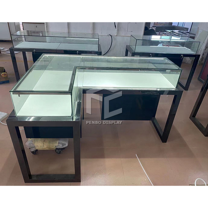 UV Base Plate Full Vision Glass Display Showcase With LED Lighting