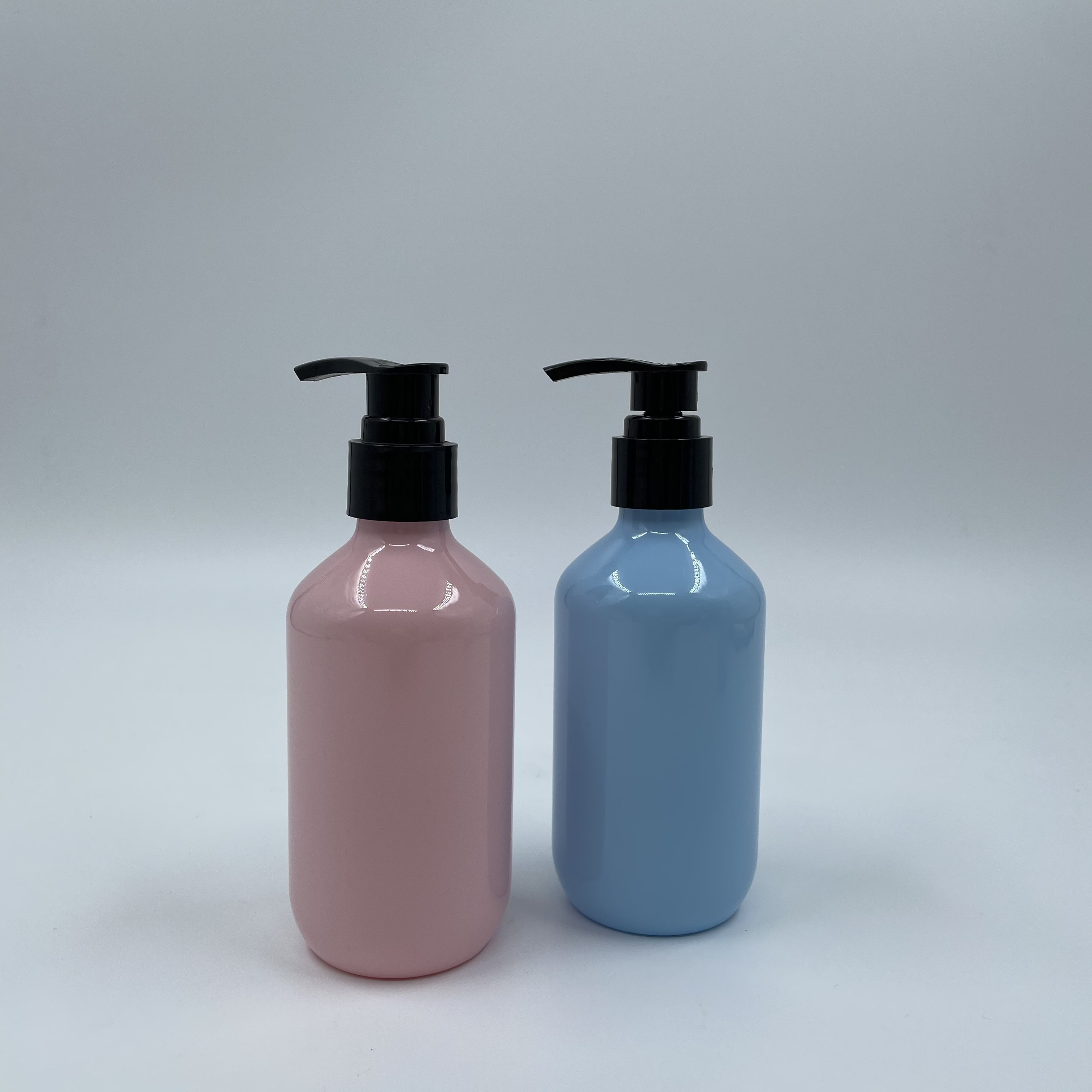 Hot Stamping 24/410 Pump Empty Cosmetic Bottles Custom Color