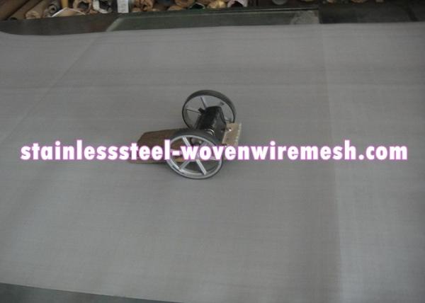 High Toughness Stainless Steel Woven Wire Mesh Roll Width 1 - 1.6m Abrasion