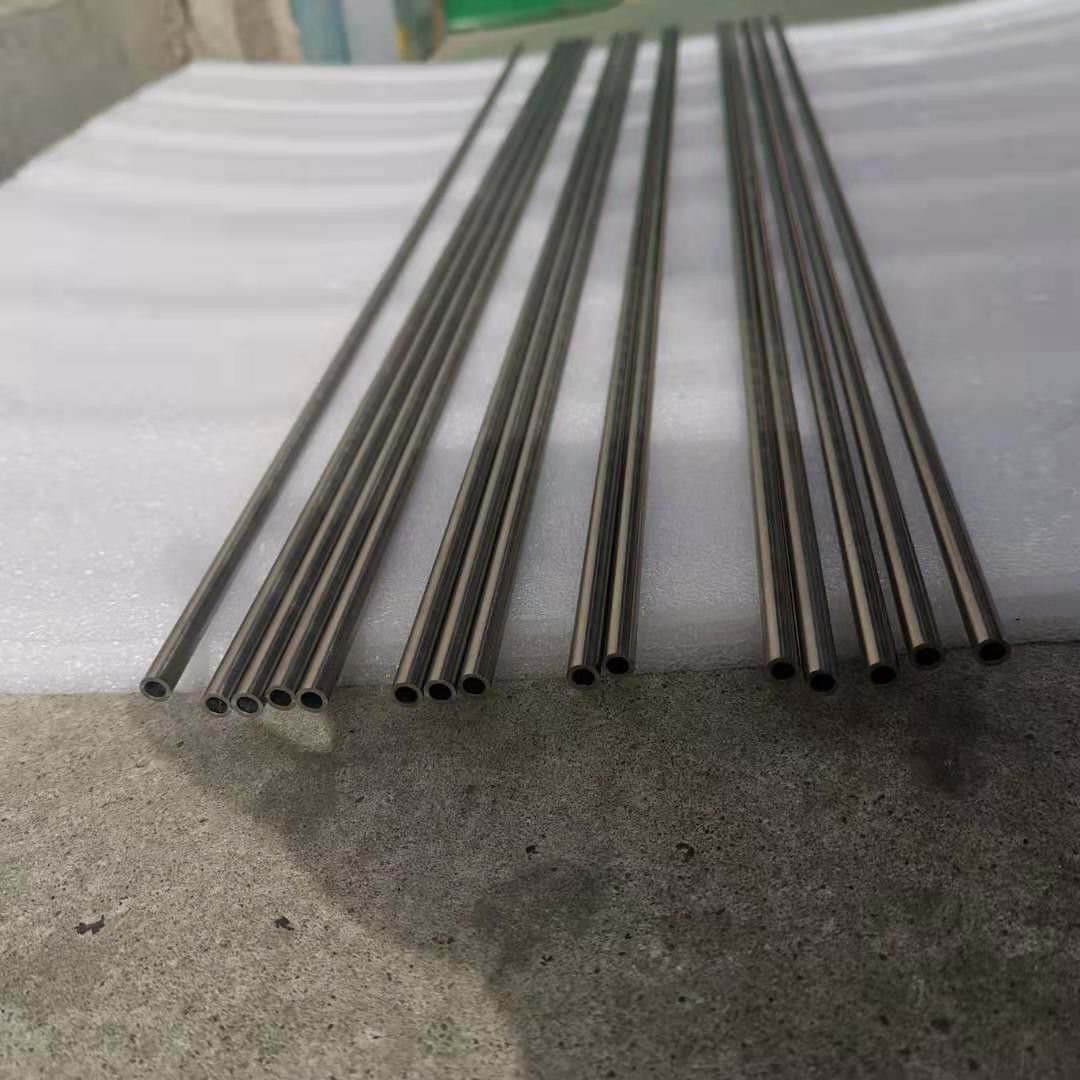 2000 Degree Bright Surface Tungsten Tube Pipe 99.95% Purity Support Pillar