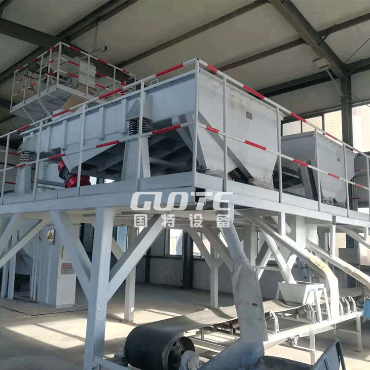 Groundnut Sieving Machine with Linear Vibrating Sifter and 1000*3000mm Sieve Size