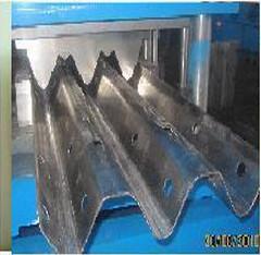 Material thickness 2 to 4mm guard railway roll forming machine 13 forming