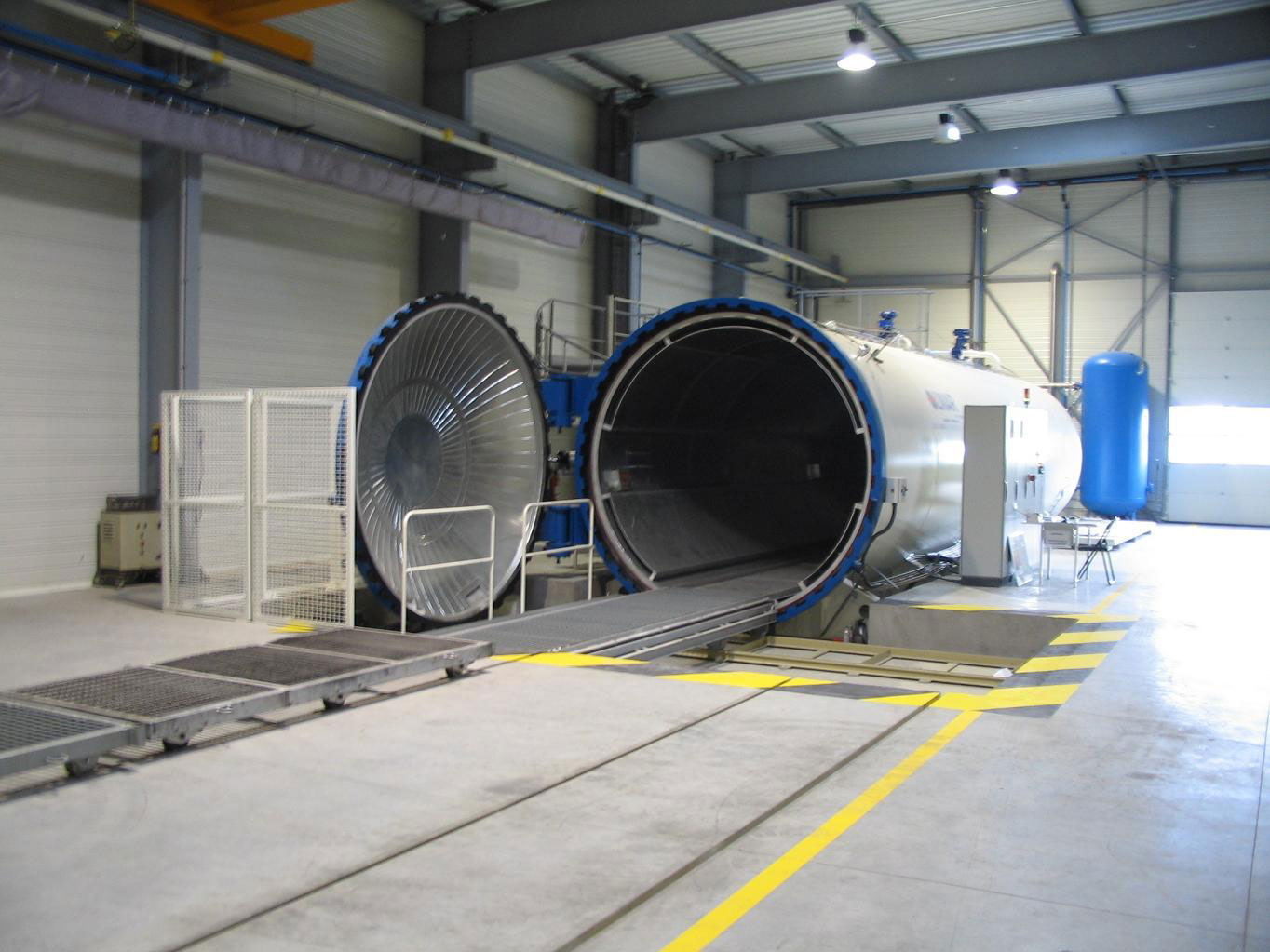 Rubber Vulcanizing Chemical Autoclave with safety interlock and fully automatic, CRN standard for Canada