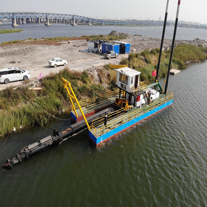 Hydraulic Control Cutter Head Cutter Suction Dredging Machine with Spud