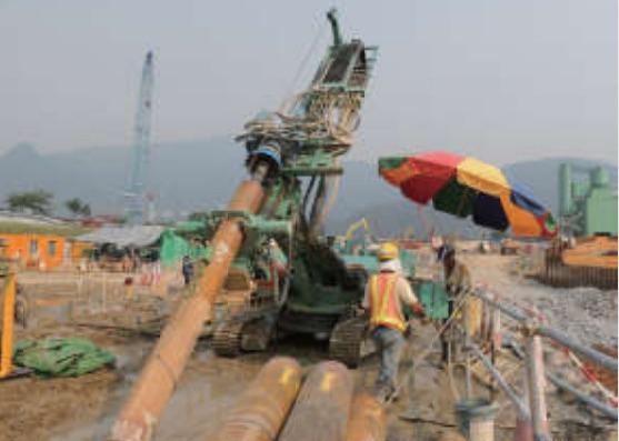 Hydraulic Crawler Drill Rig 2200rpm 110KW Rotary Drilling Rig
