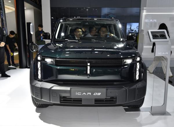 Pre-sale Trendy Box Electric SUV Tough Vision At Chery Icar 03 401- 501km Range