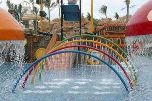Wholesale Rainbow Door Splash Aqua Playground Spray Fountains Play Structure from china suppliers