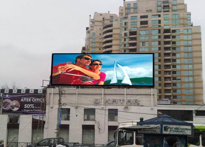 Double Pillar Outdoor LED Advertising Screen Hd Full Color 1920 Hertz