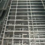 Welded Solid Light-Weight Steel Grating Strong Durable Cold Rolled Aluminum