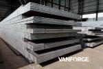 300HBW High Mechanical Quenched And Tempered Steel Plate Smooth Surface
