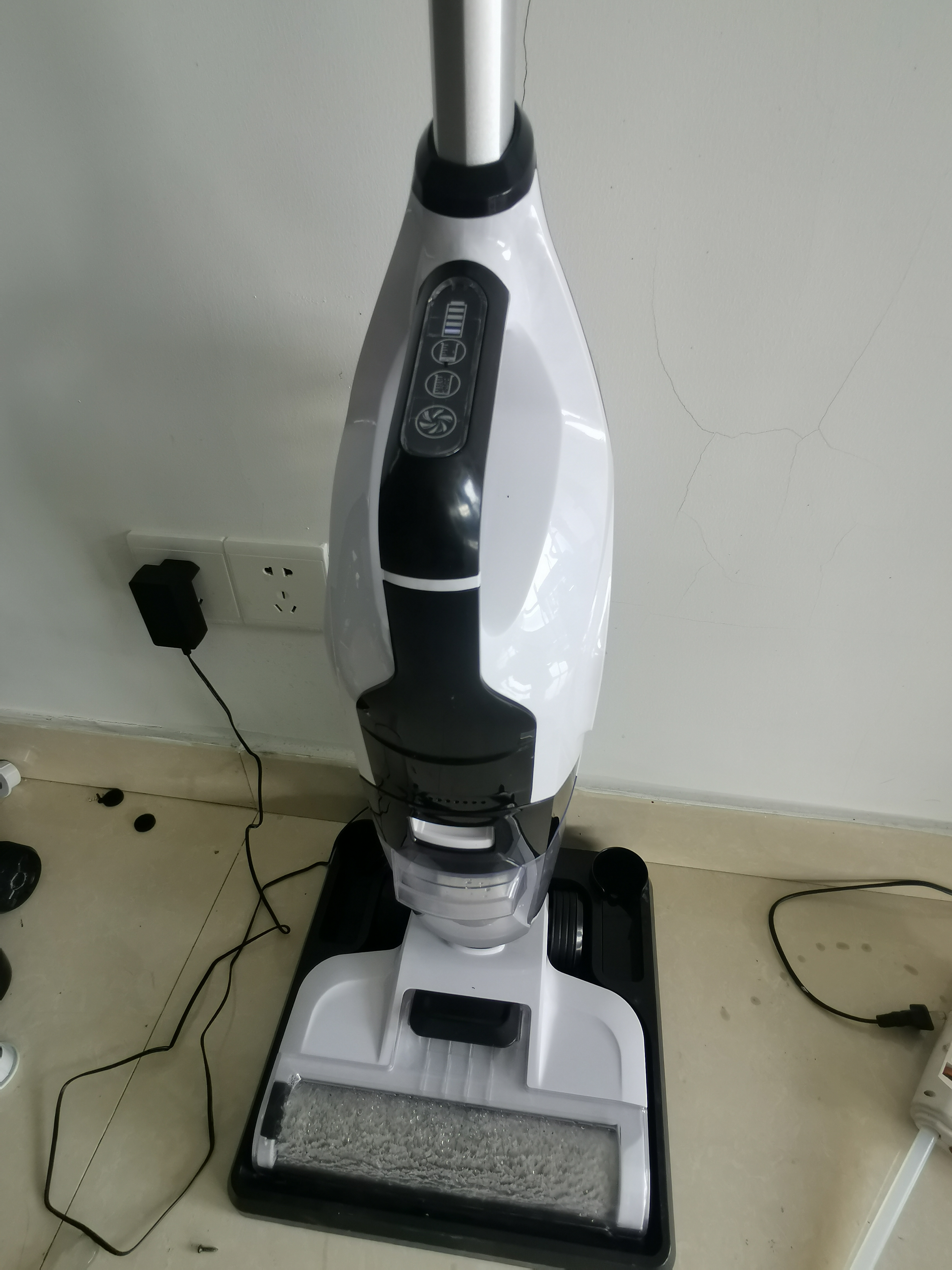 Fast Charging 200W Cordless Vacuum Cleaner for Hard Floors Wet Dry One-Step Cleaning