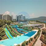 Resort Beach FRP Hill Water Slide Cluster Customized Big Water Slide For Adults
