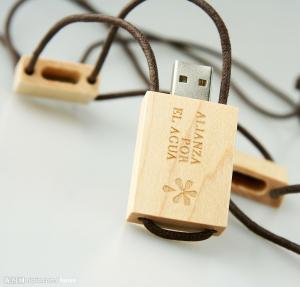 China Customer LOGO Wooden bamboo USB flash drive pen driver wood pendrive 4GB 8GB ,16GB,32GB... on sale