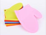 Flexible Silicone Kitchen Glove , Heat Proof Oven Gloves For Home Using