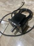 Yaskawa SGMP-02V312B AC SERVO MOTOR 2A 200W 3000RPM 200V NEW