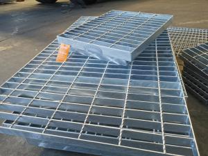 Wholesale Anti Slip Perforated Stair Treads Steel Grating Hot Dip Galvanized 65X5mm from china suppliers