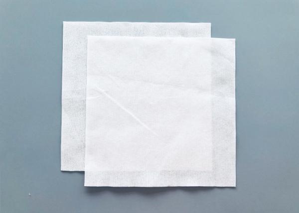 Refreshing Disposable Face Wipes 40gsm Spunlace Material Plain Style Pure
