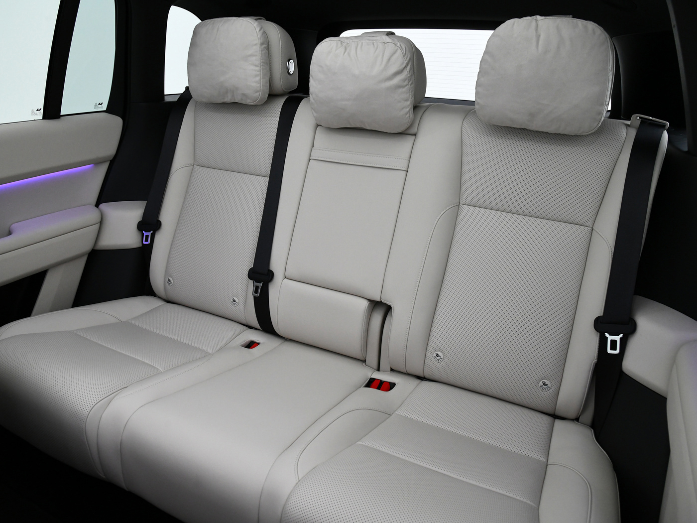 182KM Long Range EV Cars Hybrid Auto Li Auto L6 Lixiang L6 5 Doors 5 Seats SUV with Lithium Iron Phosphate Battery