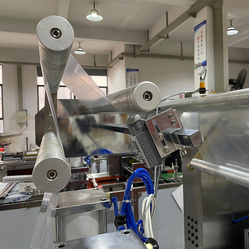 Automatic Foot Pad Making Packaging Machine Ointment Paste Feet Warm