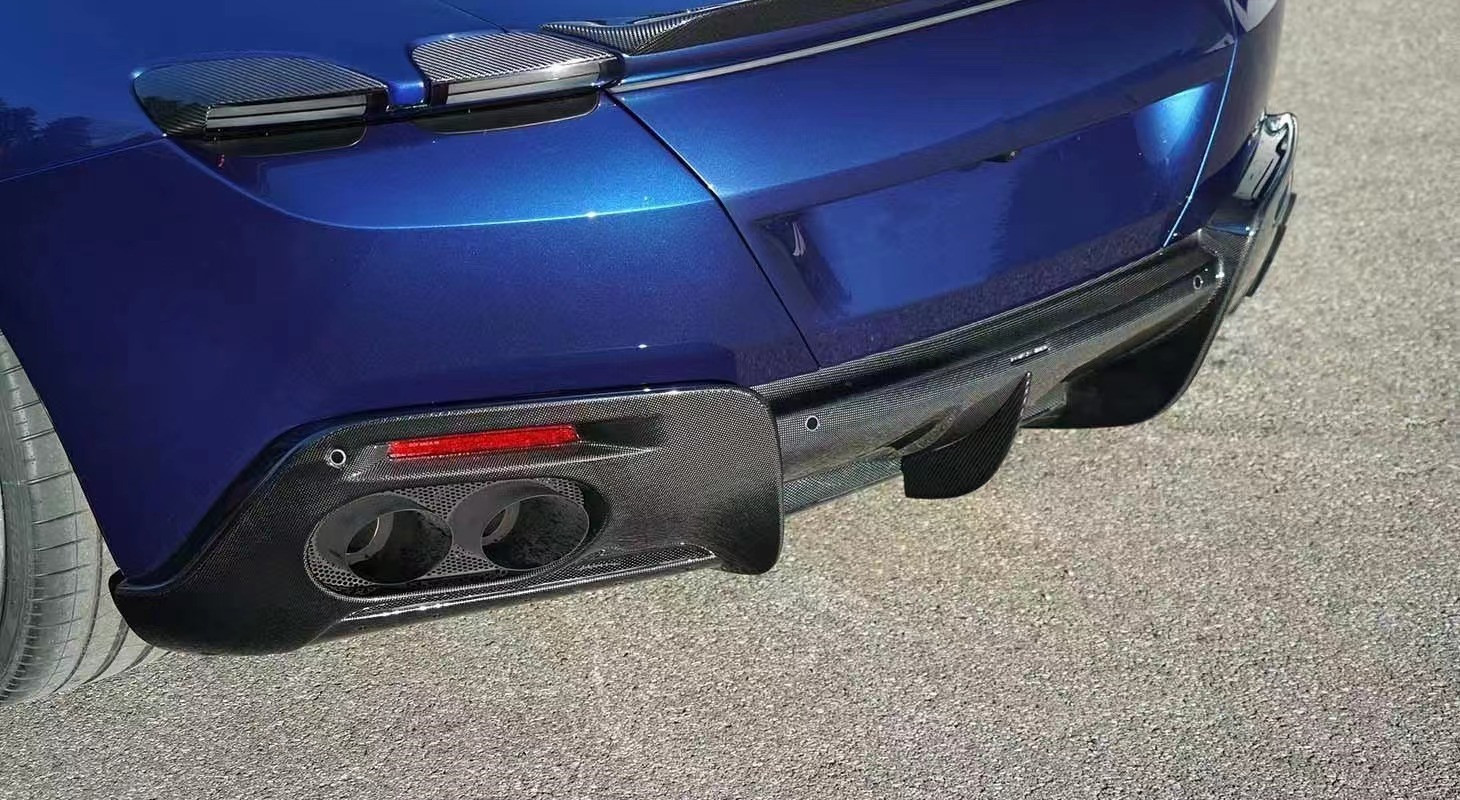 For Ferrari Roma Carbon Fiber Body Kit Roma Upgrades Novit Style Carbon Fiber Front Lip Diffuser Spoiler Side Skirt Body Kit