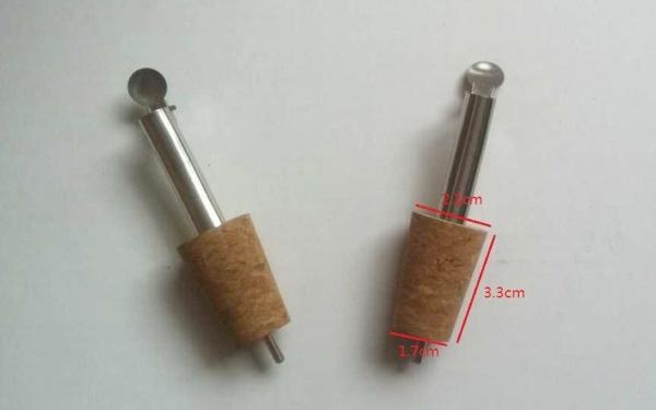 Quality Best Selling Stainless Steel Pourer with Cork for Ceramic/Olive Oil bottle for sale