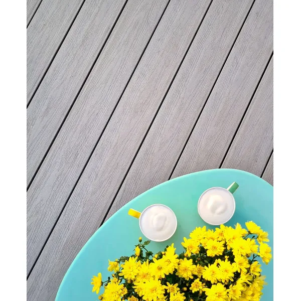 Co-Extrusion WPC Decking for Outdoor Use