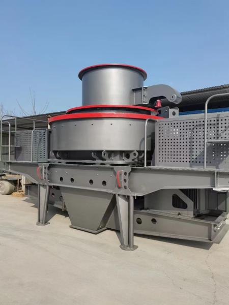 Pebble Granite Gravel Vertical Shaft Impact Crusher 1360r/min Mobile Sand Making