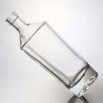 Glass Liquor Bottle for Whisky Gin Rum Vodka 500ml Capacity and Cork Stopper