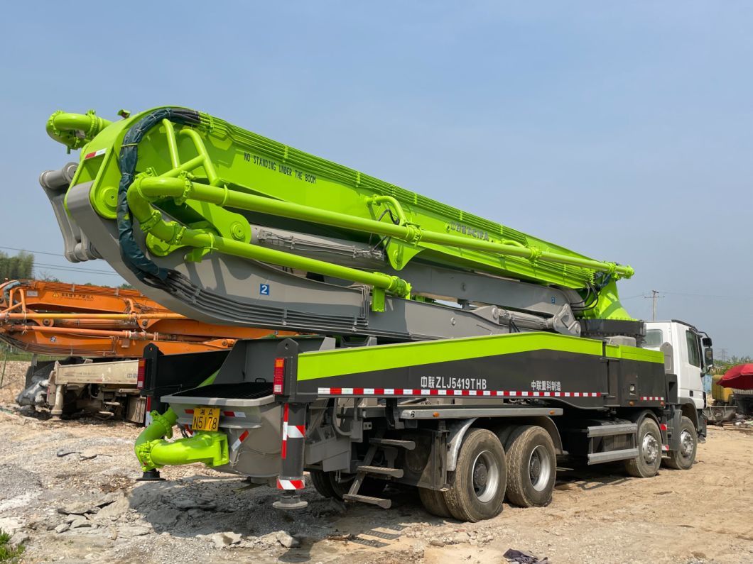 Zlj Truck Mounted Pump 52 Meter Used Heavy Equipment for Ready Mix