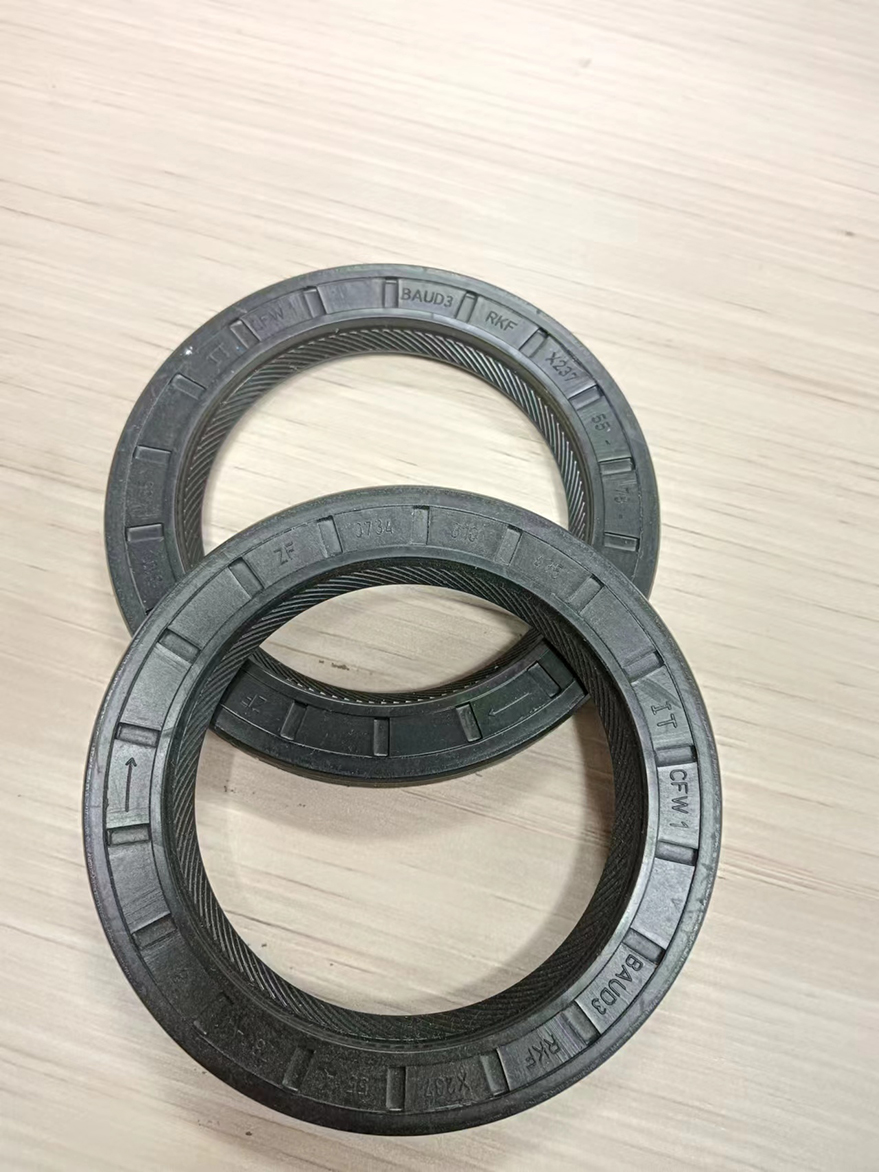 Transmission Rear Output Shaft Oil Seal 0734310435 for Howo Trucks Filtrate Fuel Function