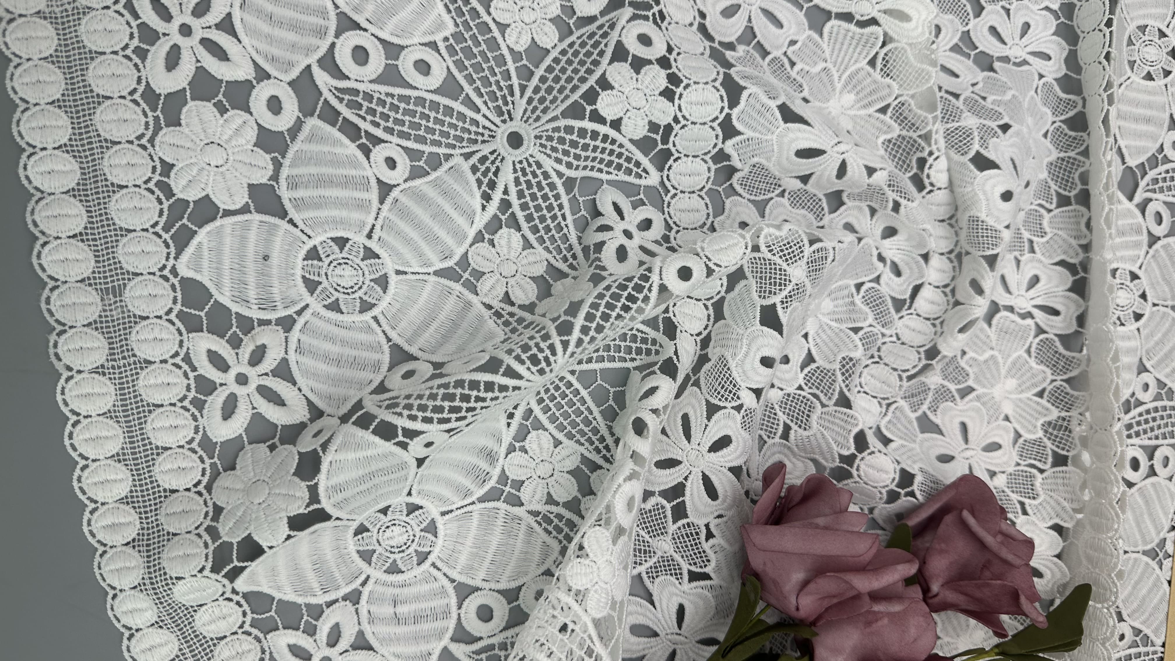 White Floral Lace Fabric Embroideded Eyelet Fabric Soft and Elegant for Dressmaking