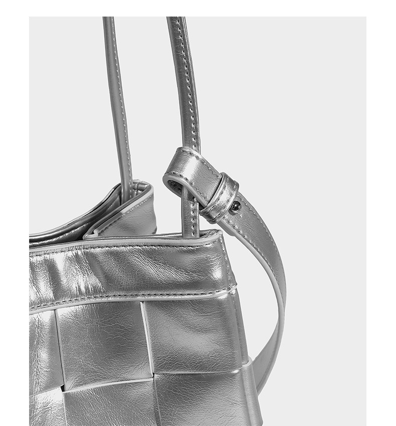 2024 Korean Ins Crossbody Shoulder Bag with Retro Geometric Design and Open Closure