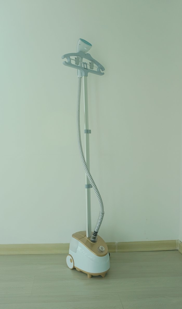 Electric Easy Roll Commercial Garment Steamer Adjusting Pole For Laundry