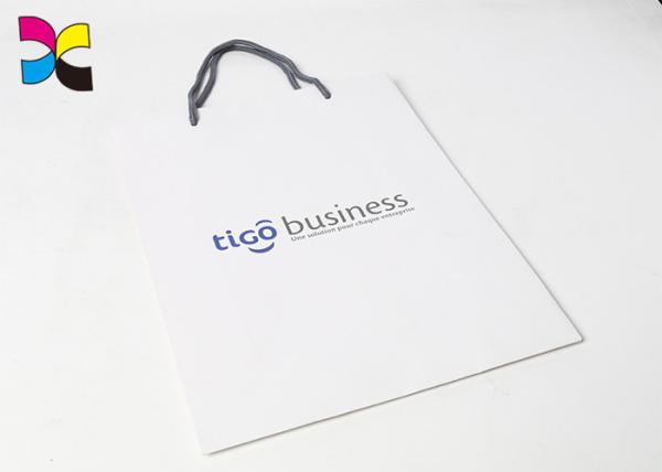 White Personalized Paper Gift Bags With Handles , CMYK Paper Shopping Bags With