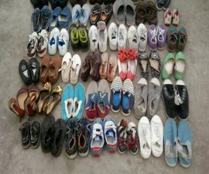 Used shoes load into container