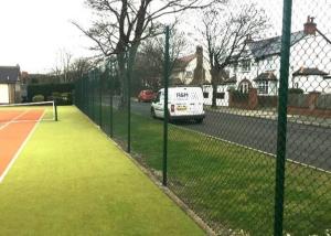 Wholesale Pvc Coated 2.0-4.8mm Wire 8 Foot Chain Link Fence For Animal Enclosure from china suppliers
